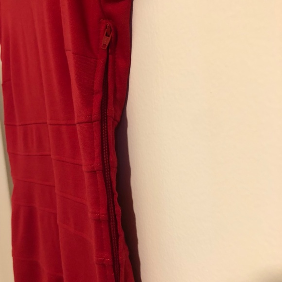 Dynamite red dress - Picture 5 of 8